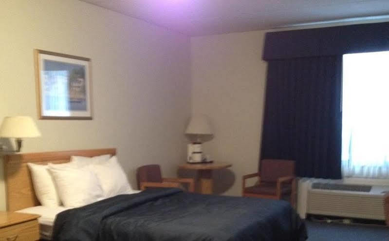 Sunset Inn Kenora Exteriör bild